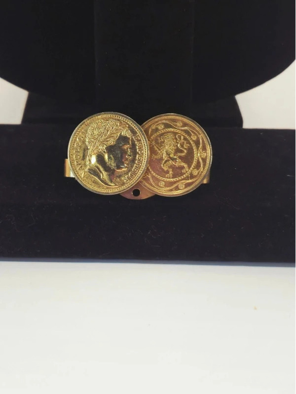 Vintage Sarah Coventry Napoleon Coin Gold Tone Scarf Clip Tie Clasp